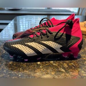 New in box Adidas Predator Accuracy .1 FG Women’s size 6.5, Men’s 5.5